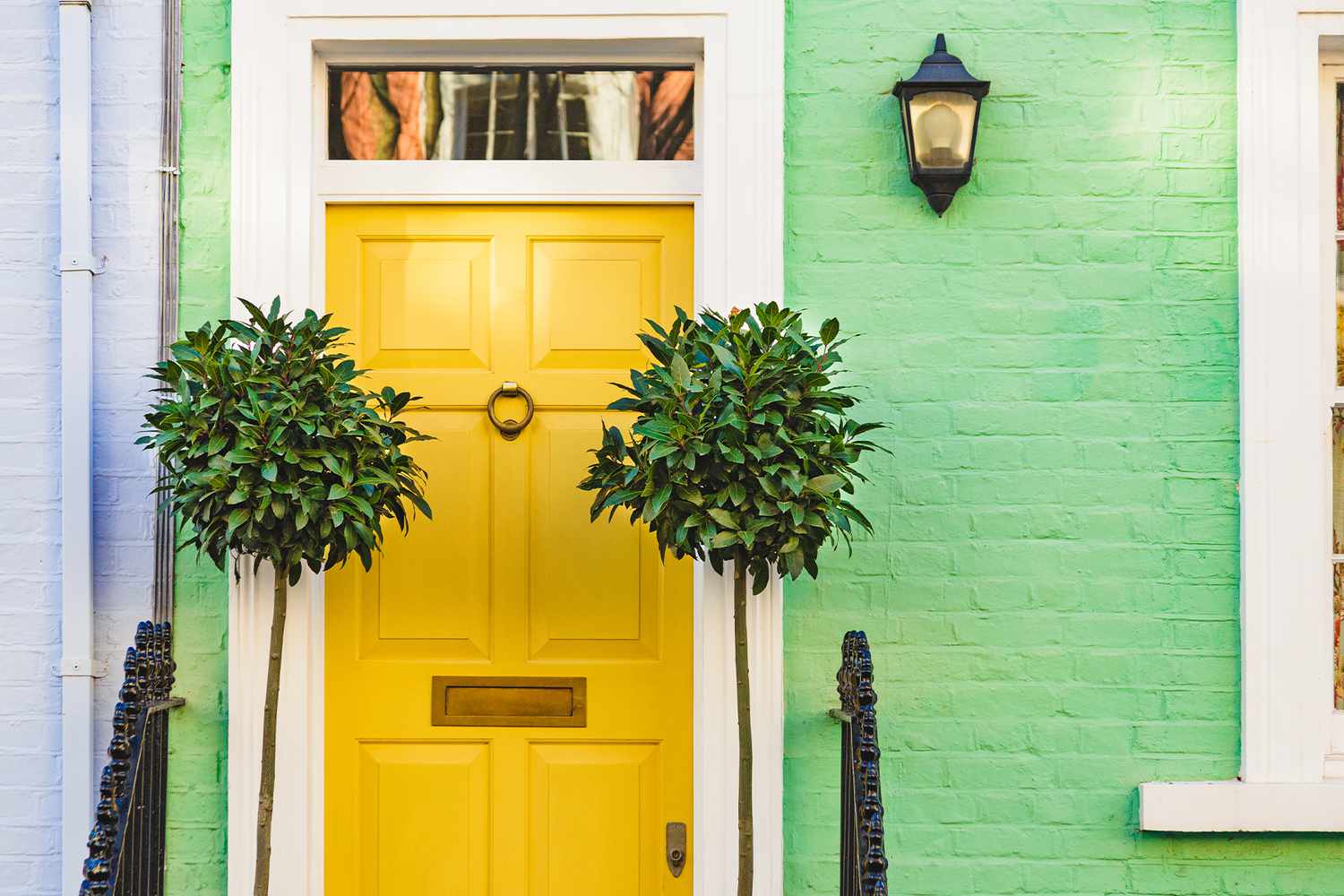 The Best Entrance Door Colors to Enhance Your Home’s Exterior